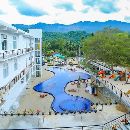 Saru Blue Sapphire Hotel Удавалаве Екстериор снимка